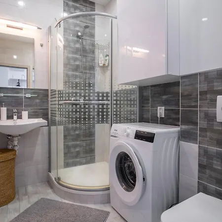 Apartment Karadzicova 15 Min To The Centre On Foot