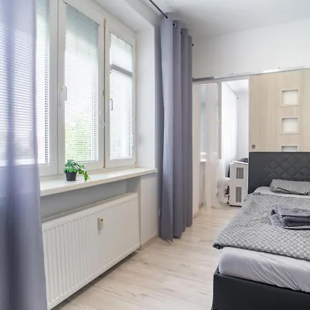 Apartment Karadzicova 15 Min To The Centre On Foot