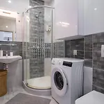 Apartment Karadzicova